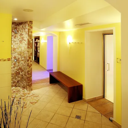 Отель Untersberg 4*